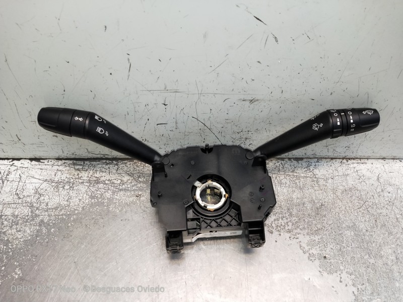 Recambio de mando luces para jeep compass ii 1.4 m-air cat referencia OEM IAM 6UE06LXHAA 28634543 