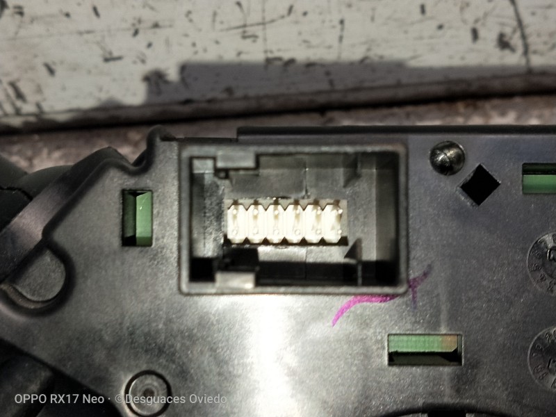 Recambio de mando luces para jeep compass ii 1.4 m-air cat referencia OEM IAM 6UE06LXHAA 28634543 