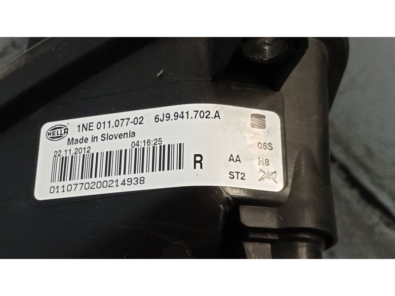Recambio de faro antiniebla derecho para seat toledo (kg3) style referencia OEM IAM 6J9941702A 1NE01107702 