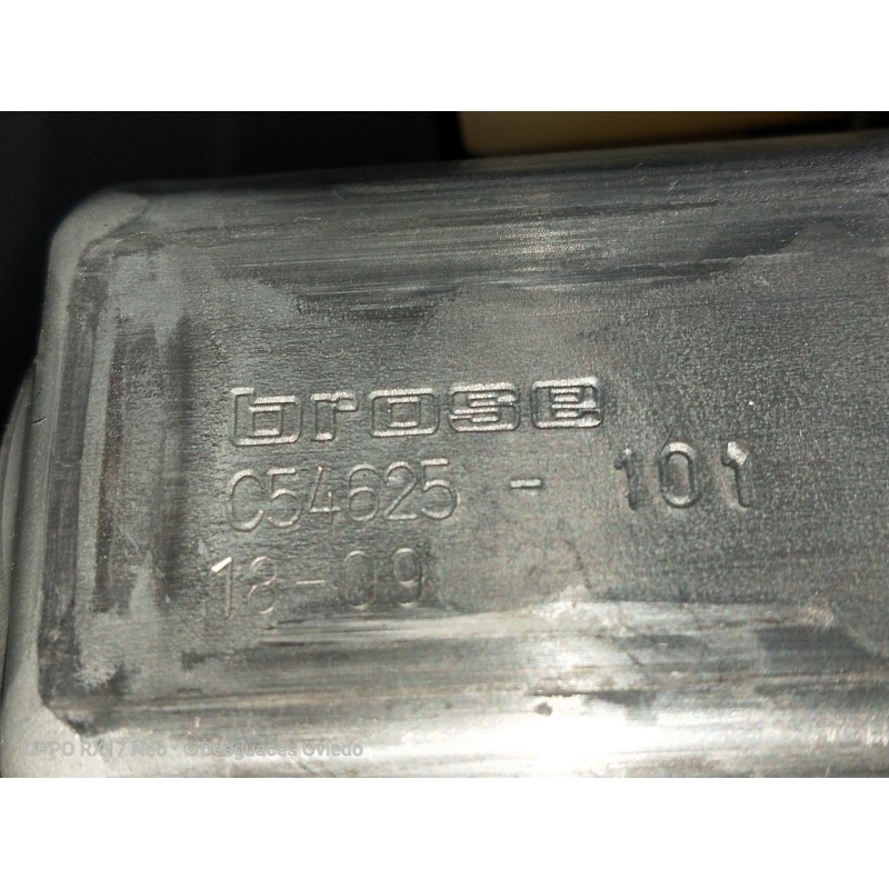 Recambio de elevalunas trasero derecho para jeep compass ii 1.4 m-air cat referencia OEM IAM C54625101  5P