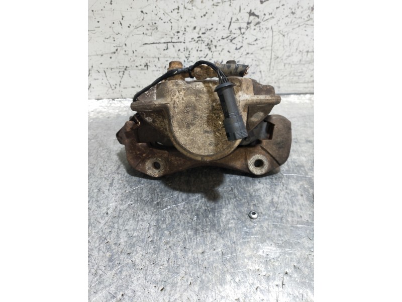 Recambio de pinza freno delantera derecha para ssangyong korando 2.9 diesel referencia OEM IAM   