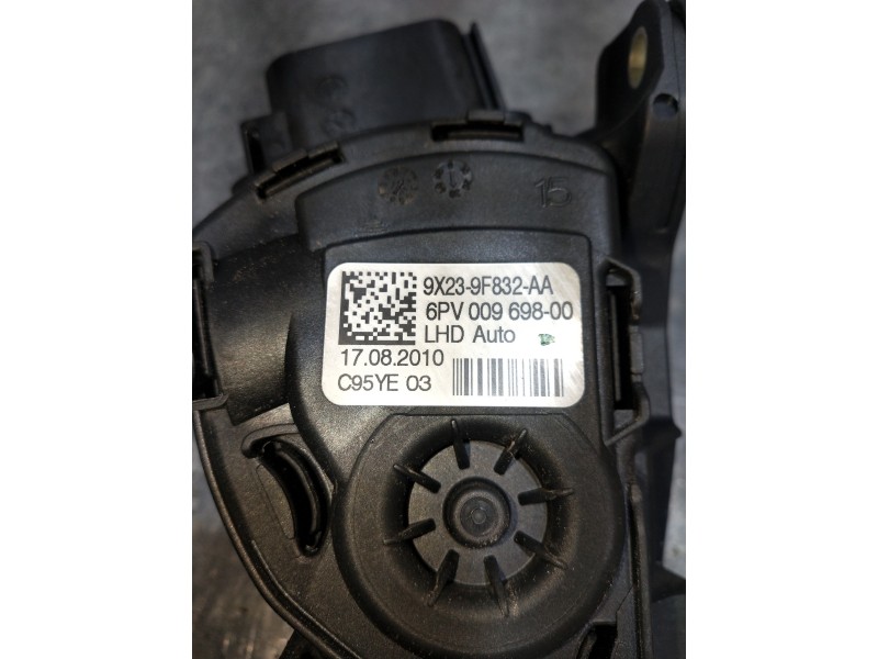 Recambio de potenciometro pedal para jaguar xj 3.0 v6 diesel cat referencia OEM IAM 9X239F832AA 6PV00969800 