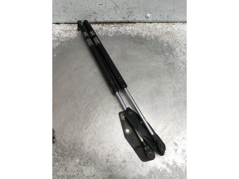 Recambio de amortiguadores capo para ssangyong korando 2.9 diesel referencia OEM IAM 7116006000  