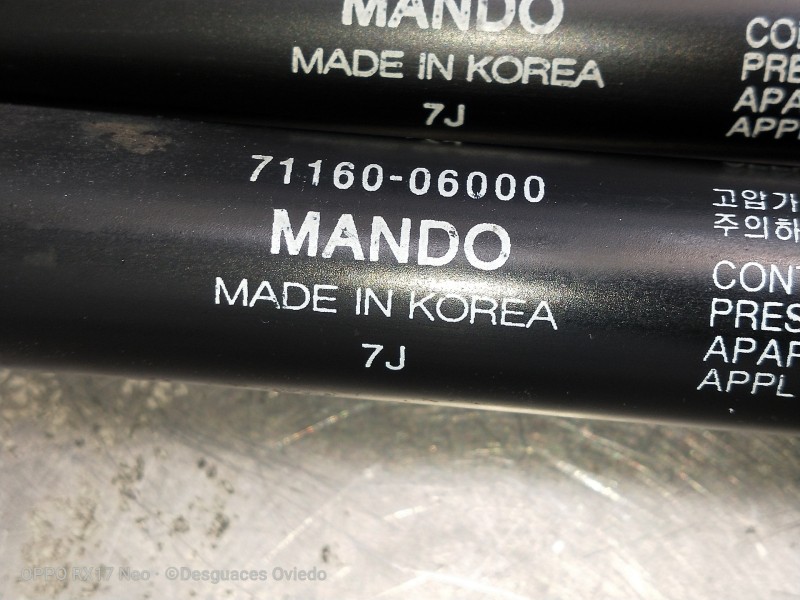 Recambio de amortiguadores capo para ssangyong korando 2.9 diesel referencia OEM IAM 7116006000  