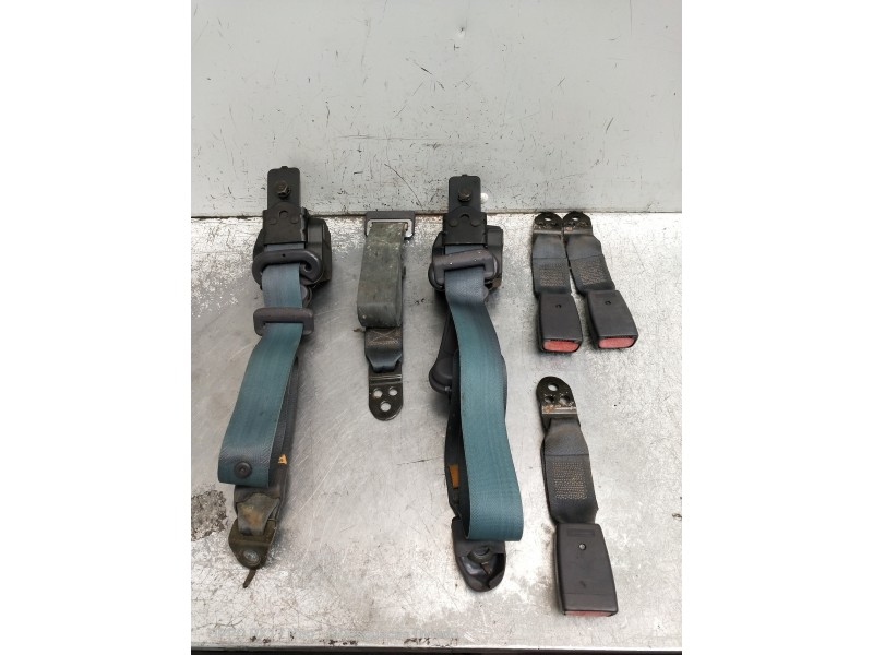Recambio de juego cinturones trasero para ssangyong korando 2.9 diesel referencia OEM IAM 970912P  3P