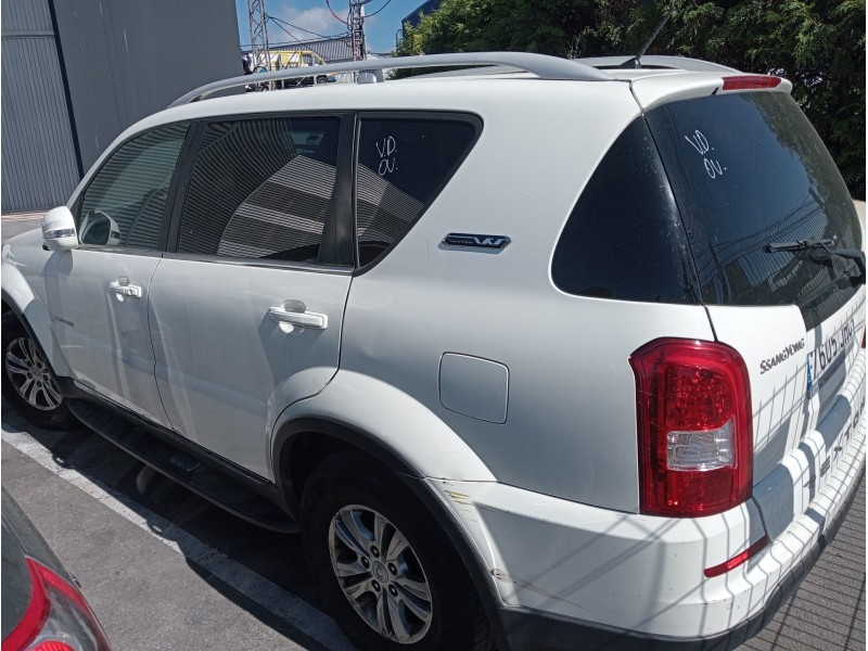 ssangyong rexton w del año 2015