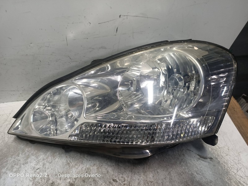 Recambio de faro izquierdo para toyota avensis verso (m20) 2.0 turbodiesel cat referencia OEM IAM   