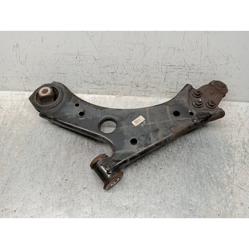 Recambio de brazo suspension inferior delantero derecho para jeep compass ii 1.4 m-air cat referencia OEM IAM P68318010AD  