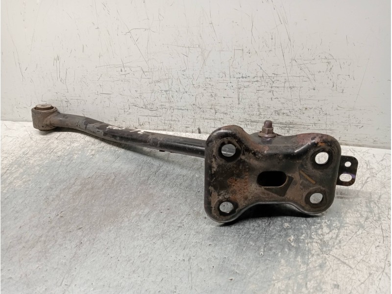 Recambio de brazo suspension inferior trasero izquierdo para jeep compass ii 1.4 m-air cat referencia OEM IAM P68309202AA  