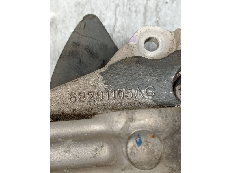 Recambio de mangueta trasera izquierda para jeep compass ii 1.4 m-air cat referencia OEM IAM 68291105AC  