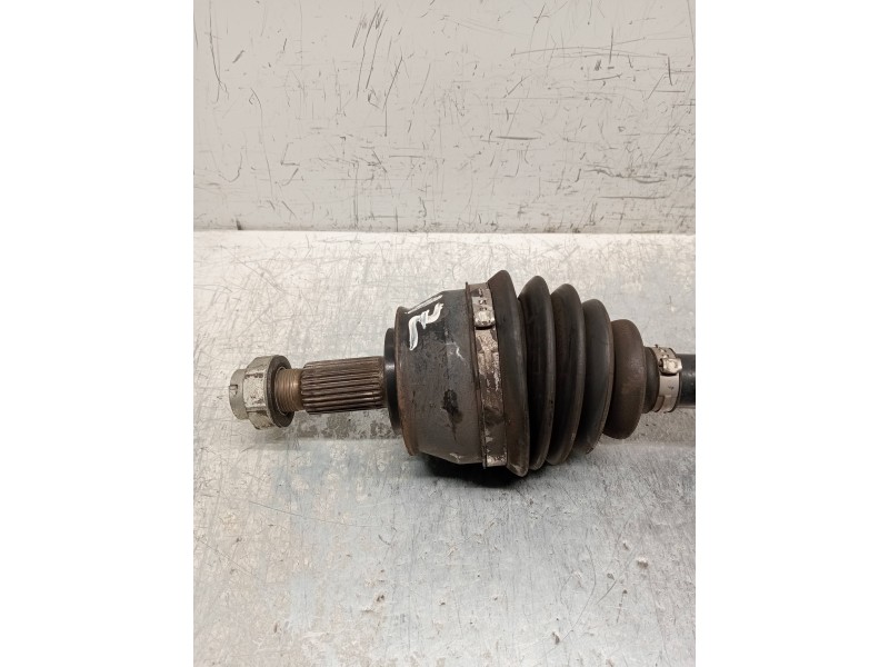 Recambio de transmision delantera izquierda para jeep compass ii 1.4 m-air cat referencia OEM IAM P68375669AA  