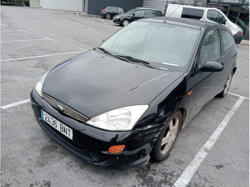 ford focus berlina (cak) del año 2001