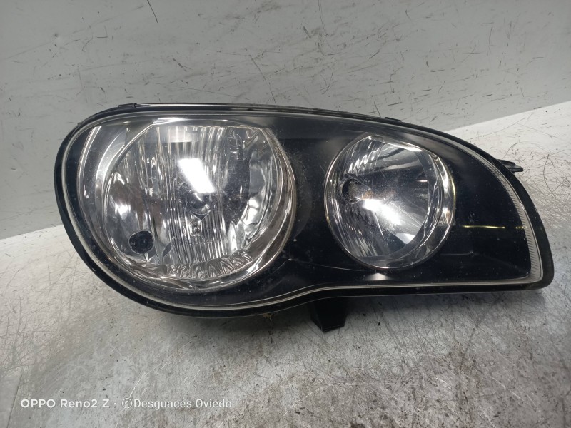 Recambio de faro derecho para toyota corolla (e11) 2.0 turbodiesel cat referencia OEM IAM   