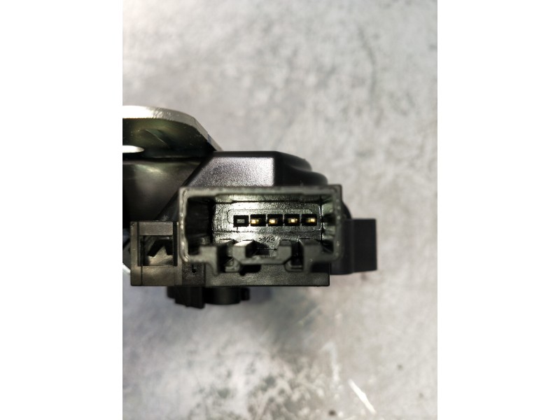 Recambio de motor cierre centralizado porton para mg rover mg zs 1.5 vti referencia OEM IAM 10459738  5P