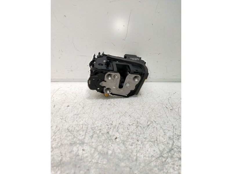 Recambio de motor cierre centralizado trasero derecho para mg rover mg zs 1.5 vti referencia OEM IAM 10845783  5P