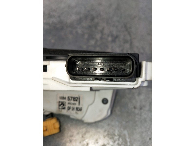 Recambio de motor cierre centralizado trasero izquierdo para mg rover mg zs 1.5 vti referencia OEM IAM 10845782  5P