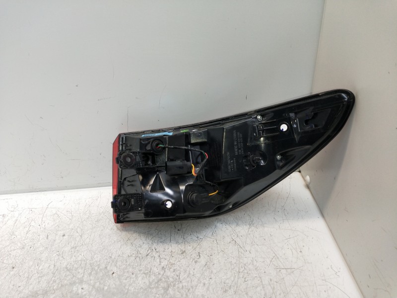 Recambio de piloto trasero izquierdo para mg rover mg zs 1.5 vti referencia OEM IAM 10571681 ¡OJO! VER FOTOS ROTO POR DENTRO