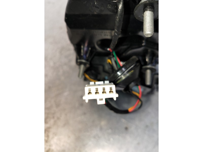 Recambio de piloto trasero izquierdo interior para mg rover mg zs 1.5 vti referencia OEM IAM 10571683  