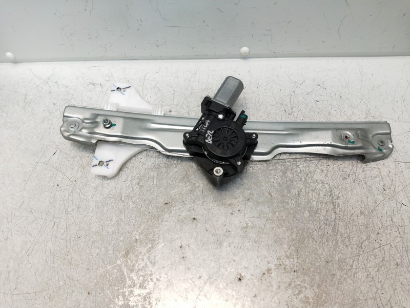 Recambio de elevalunas trasero derecho para mg rover mg zs 1.5 vti referencia OEM IAM 10233938 20230202 