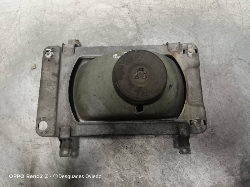 Recambio de faro derecho para volkswagen l 80 4.3 td 4.3 td referencia OEM IAM   