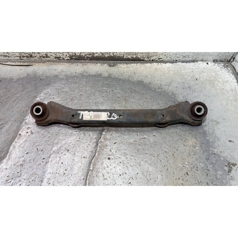 Recambio de brazo suspension superior trasero izquierdo para kia sportage drive 4x2 referencia OEM IAM   