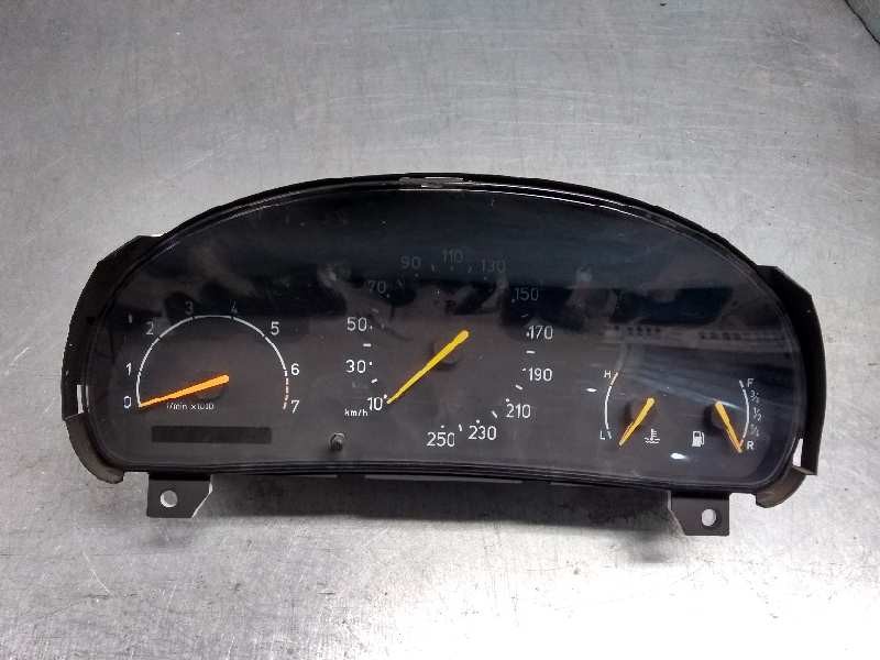 Recambio de cuadro instrumentos para saab 900 berlina 2.0 cat referencia OEM IAM 4617502 69795280 KILOINJ
