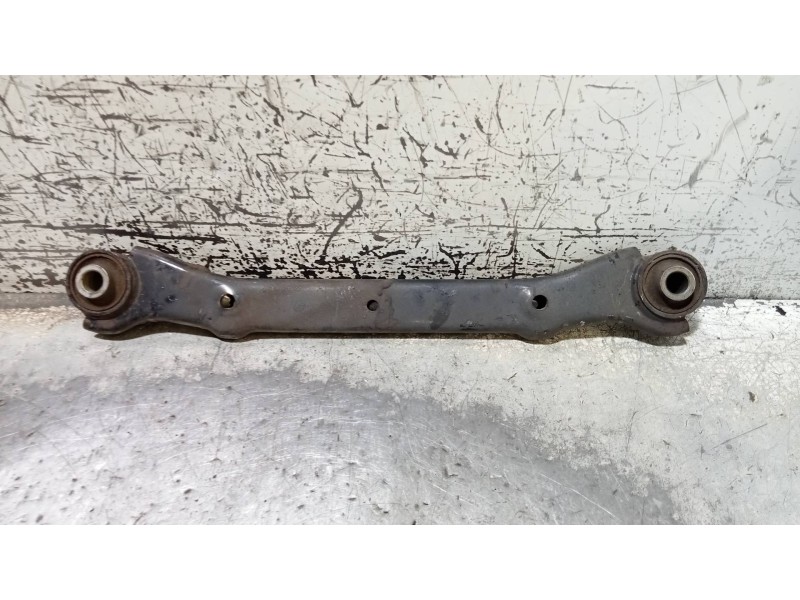 Recambio de brazo suspension superior trasero izquierdo para kia sportage drive 4x2 referencia OEM IAM   