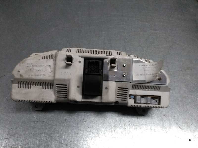 Recambio de cuadro instrumentos para saab 900 berlina 2.0 cat referencia OEM IAM 4617502 69795280 KILOINJ
