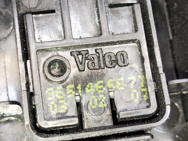 Recambio de mando elevalunas delantero derecho para citroen c4 coupe collection referencia OEM IAM 9651466677  3P