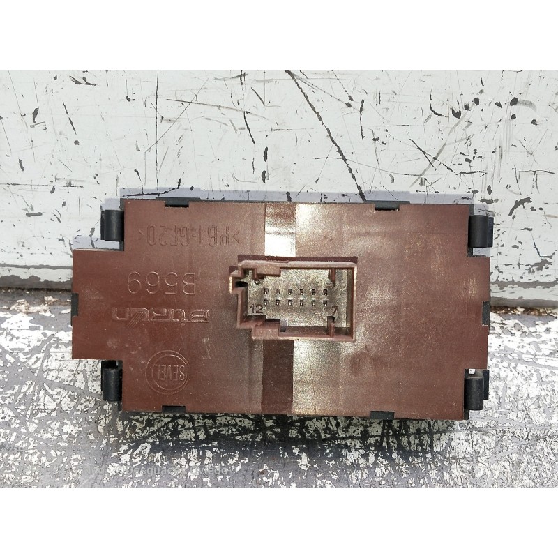 Recambio de mando luces para iveco daily caja cerrada (2006 =>) caja cerrada 29l... batalla 3000 referencia OEM IAM PBTGF20 REGU