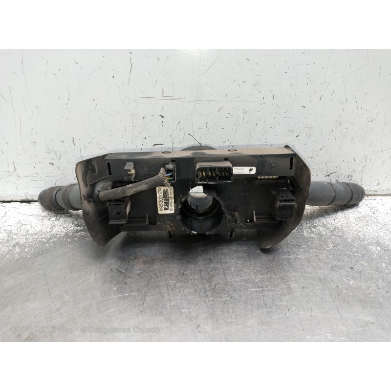 Recambio de mando luces para iveco daily caja cerrada (2006 =>) caja cerrada 29l... batalla 3000 referencia OEM IAM 69500207  