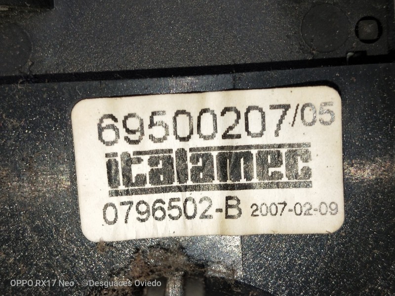 Recambio de mando luces para iveco daily caja cerrada (2006 =>) caja cerrada 29l... batalla 3000 referencia OEM IAM 69500207  