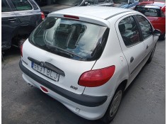 peugeot 206 berlina del año 2001 2