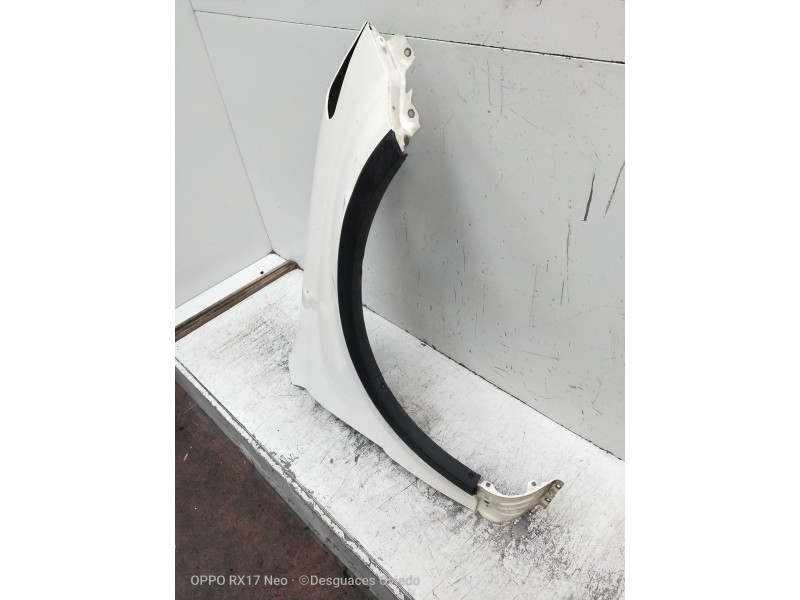 Recambio de aleta delantera derecha para ssangyong rexton w limited 4wd referencia OEM IAM   