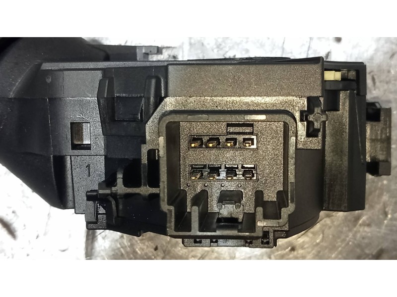 Recambio de mando luces para ford fiesta (ccn) 1.25 16v cat referencia OEM IAM 8A6T13335AD  