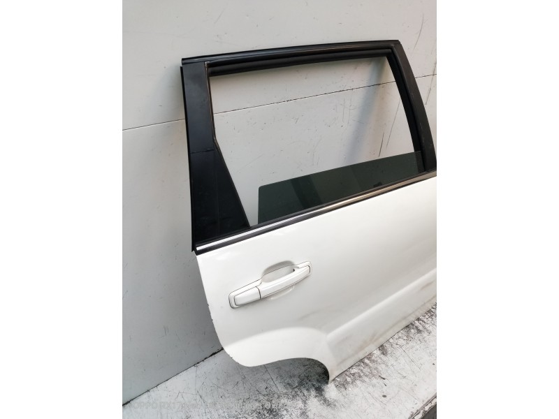 Recambio de puerta trasera derecha para ssangyong rexton w limited 4wd referencia OEM IAM   5P