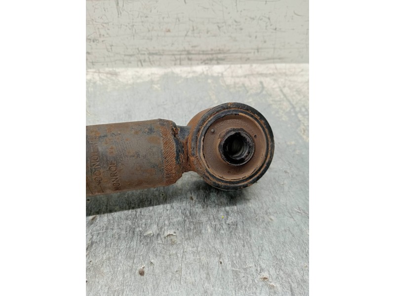 Recambio de amortiguador trasero izquierdo para seat leon (1m1) sport f.r. referencia OEM IAM 8N0513025C  