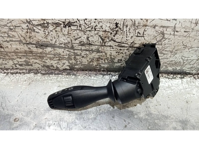 Recambio de mando limpia para ford fiesta (ccn) 1.25 16v cat referencia OEM IAM 8A6T17A553AC  