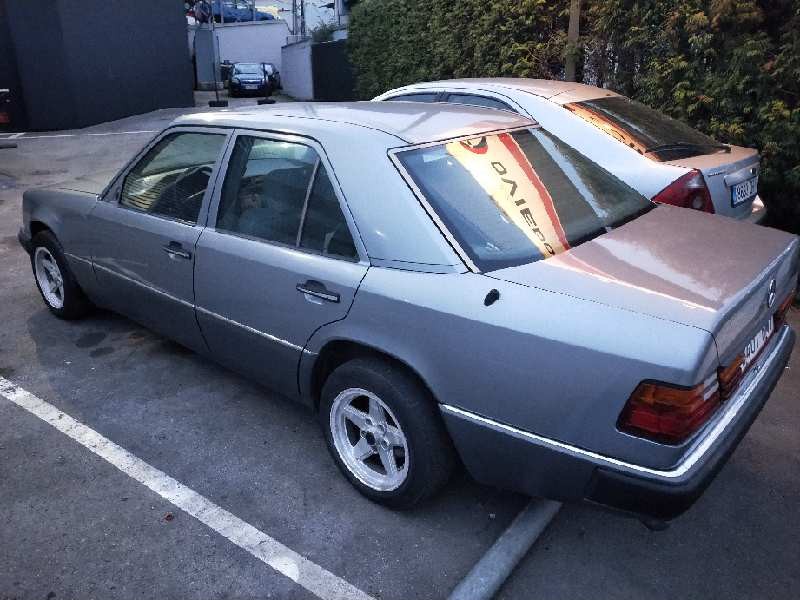 mercedes clase e (w124) berlina del año 2001