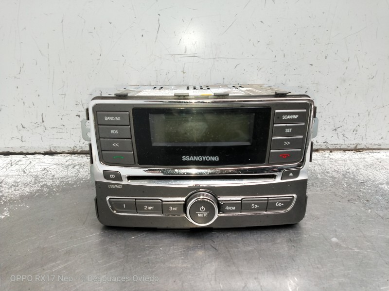 Recambio de sistema audio / radio cd para ssangyong rexton w limited 4wd referencia OEM IAM 8911008C10 10R036734 