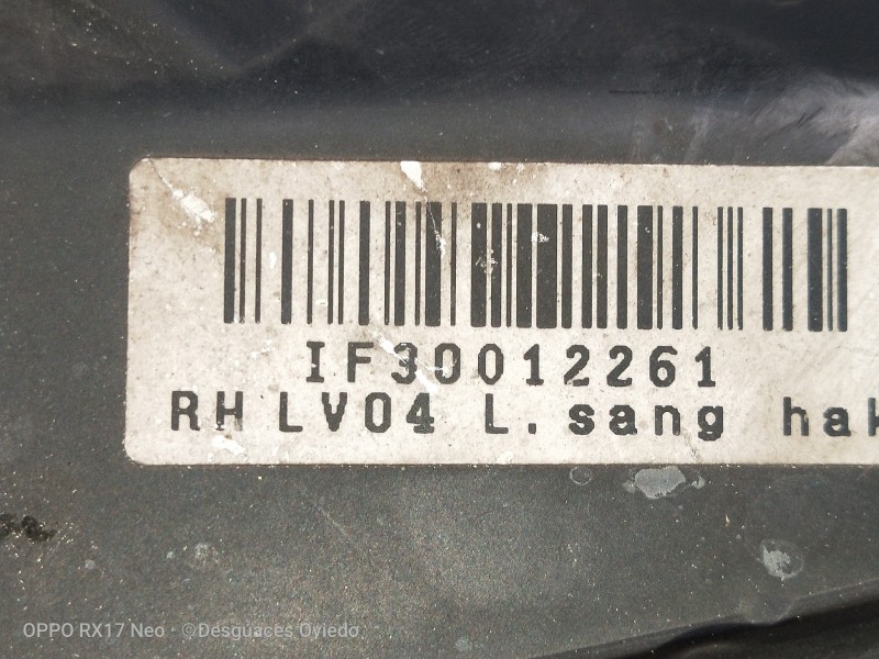 Recambio de faro derecho para ssangyong rexton w limited 4wd referencia OEM IAM IF30012261  