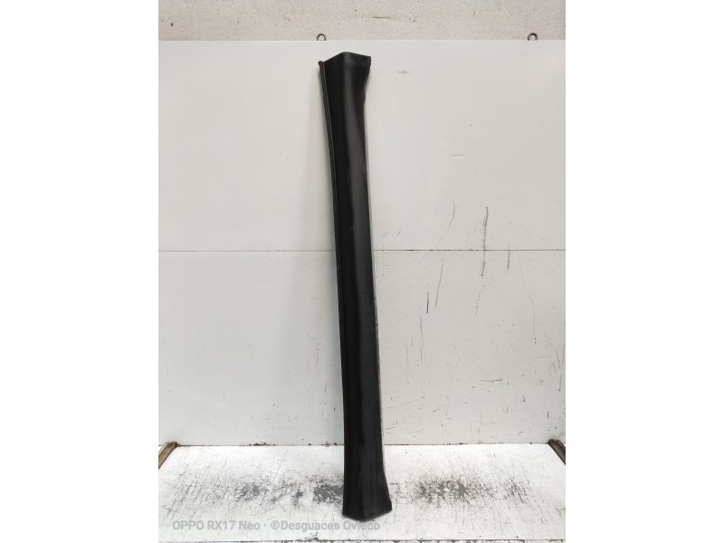 Recambio de faldon lateral para ssangyong rexton w limited 4wd referencia OEM IAM   IZQUIERDO