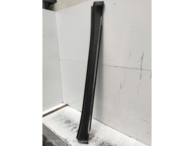 Recambio de faldon lateral para ssangyong rexton w limited 4wd referencia OEM IAM   IZQUIERDO