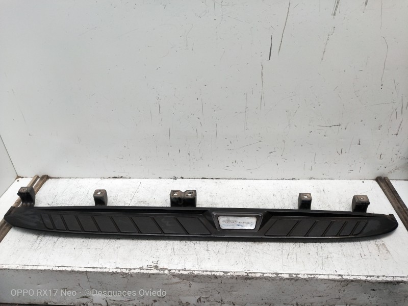 Recambio de faldon lateral para ssangyong rexton w limited 4wd referencia OEM IAM   IZQUIERDO