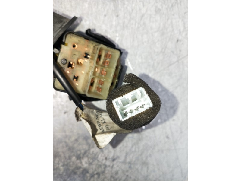 Recambio de mando limpia para daewoo nubira berlina 1.8 cat referencia OEM IAM 96552852 52133D1000 