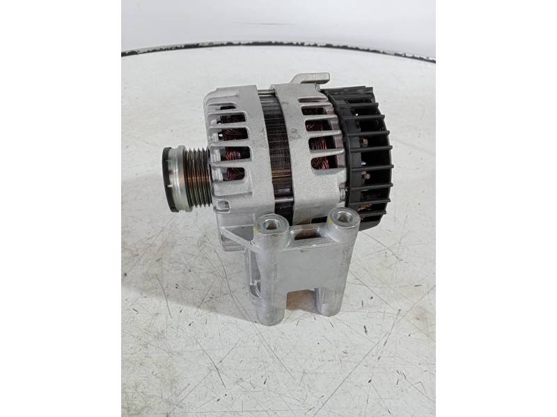 Recambio de alternador para mg rover mg zs 1.5 vti referencia OEM IAM 10582349 FGN12S200 
