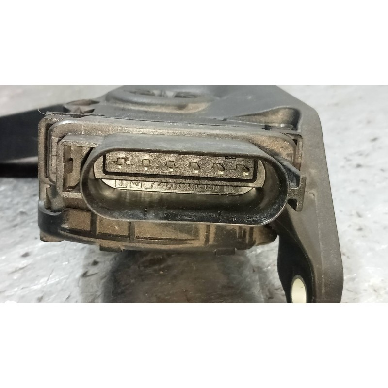 Recambio de potenciometro pedal para ford fiesta (ccn) 1.25 16v cat referencia OEM IAM 8V219F836AC 6PV00951730 