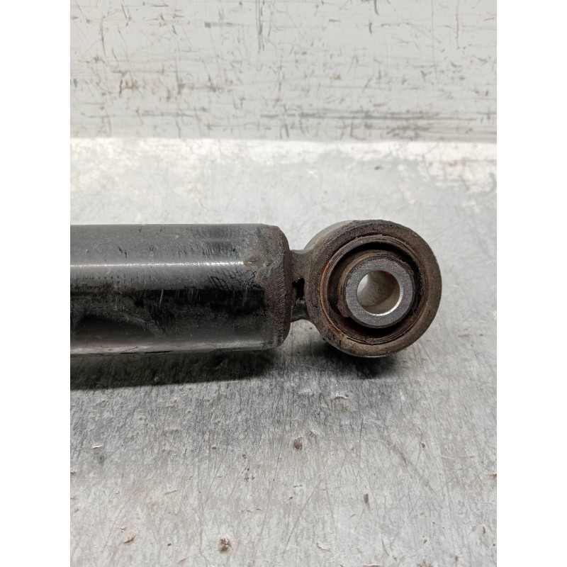 Recambio de amortiguador trasero izquierdo para mg rover mg zs 1.5 vti referencia OEM IAM 10825265  