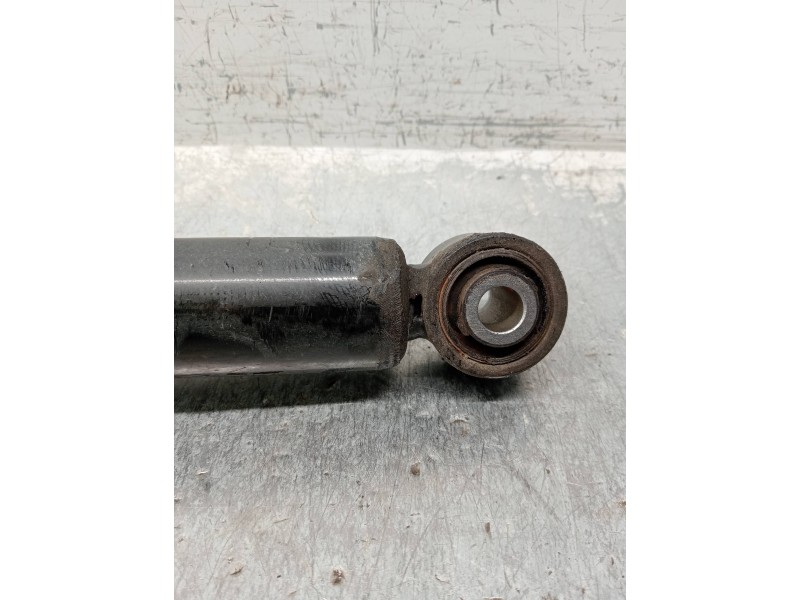 Recambio de amortiguador trasero izquierdo para mg rover mg zs 1.5 vti referencia OEM IAM 10825265  