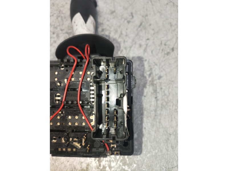 Recambio de mando limpia para dacia sandero 1.5 dci diesel fap cat referencia OEM IAM 681722712R  